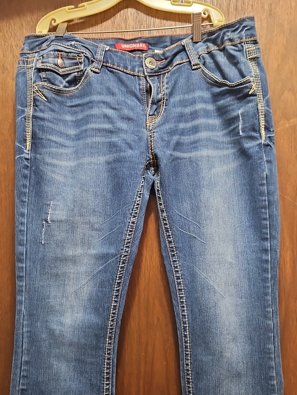 UNIONBAY Women’s Skinny Jeans in Faded Blue Denim
